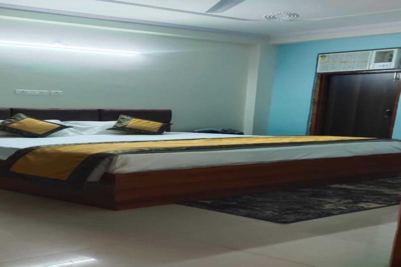 Hotel The Mid 2 *